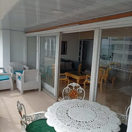 Apto Vacacional El Laguito - Edificio Gloria Cartagena