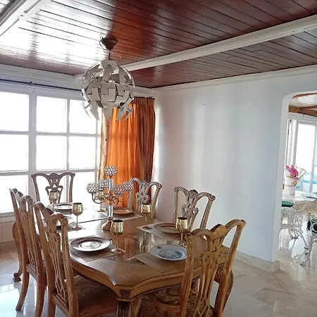 Apartamento Apto Vacacional El Laguito - Edificio Gloria *
